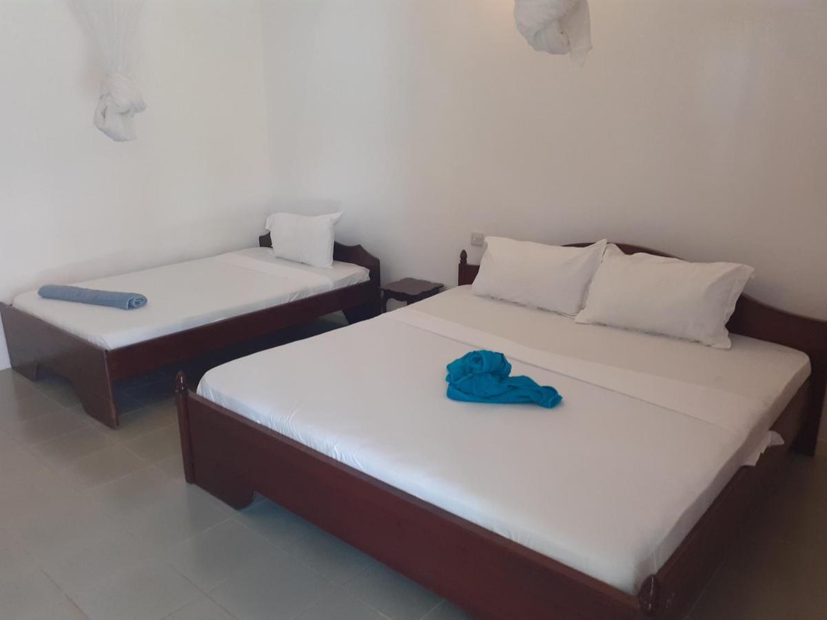 Vuai Bungalow Hotel