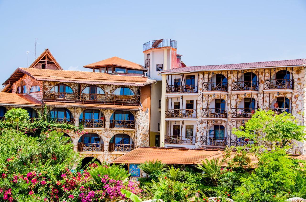 Palumbokendwa Hotel 4*