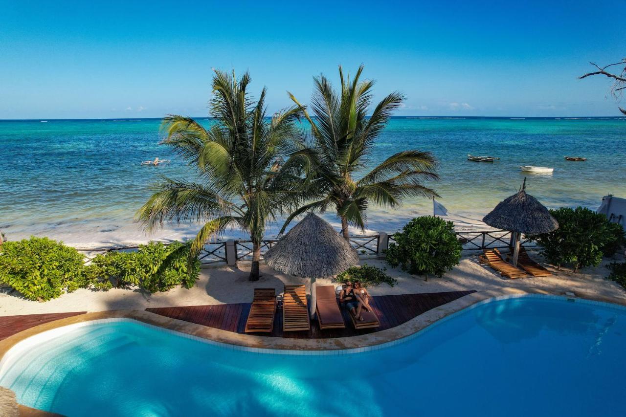 Hotel Clove Island &