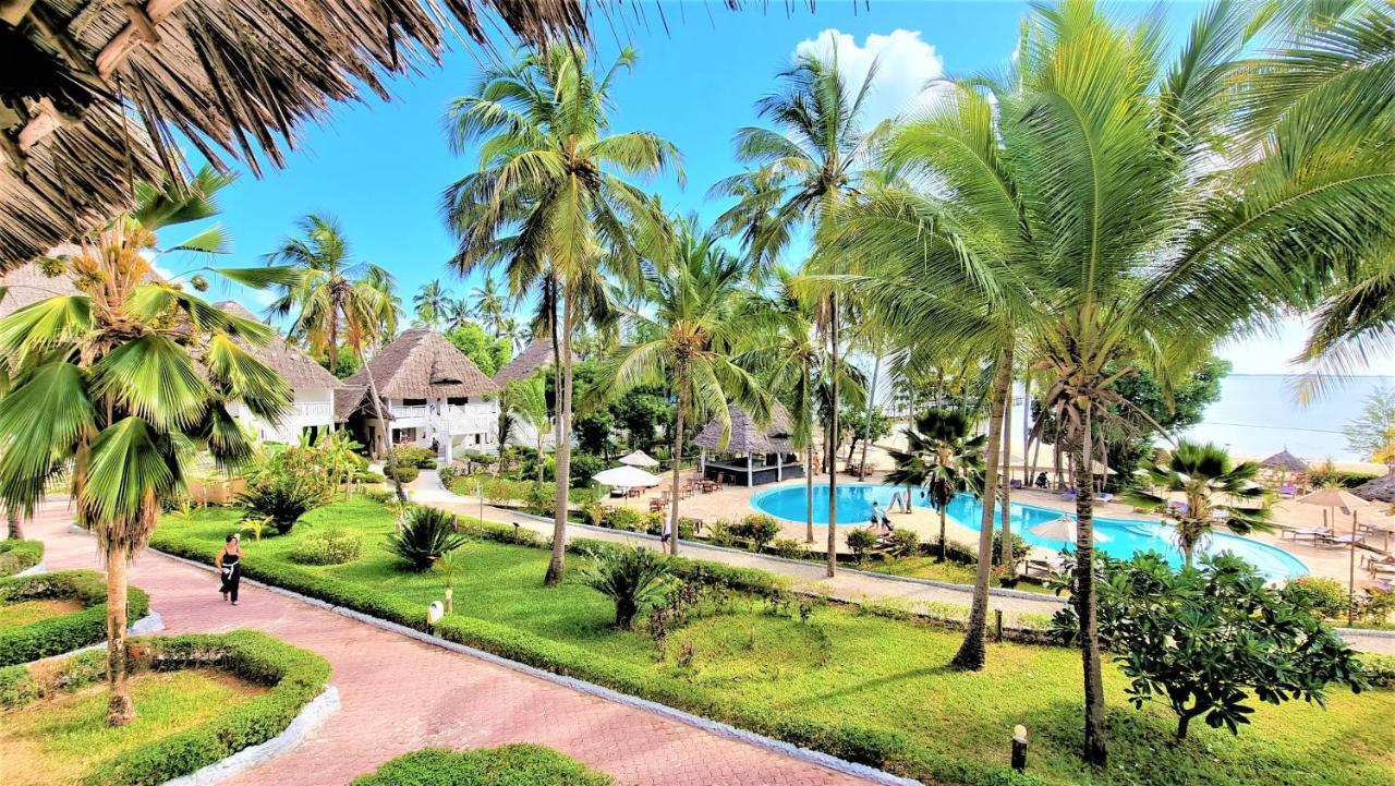 Paradise & Resort 4*