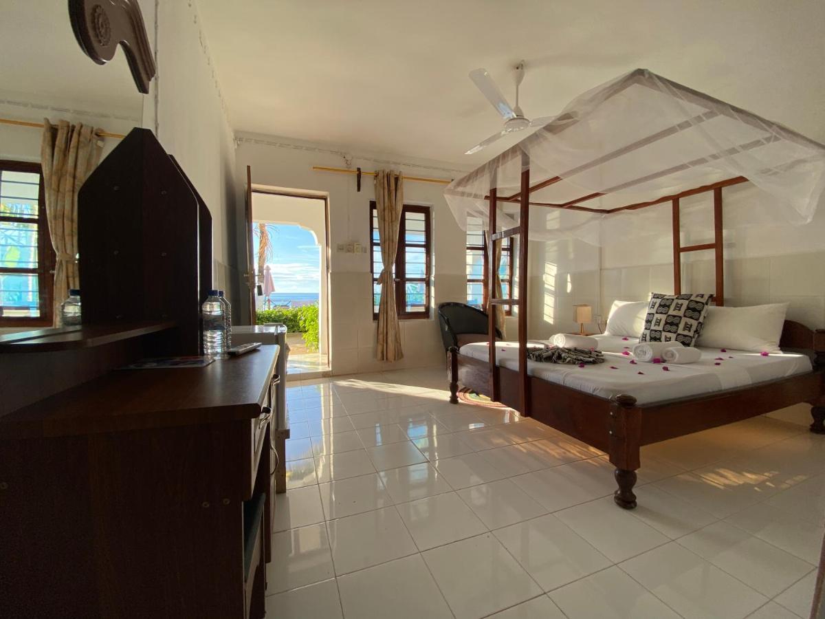 Zenobia Hotel