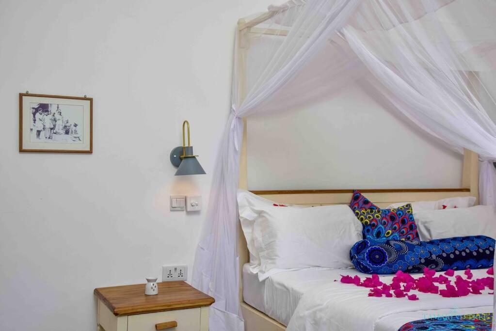 Villa Tamarind Tree