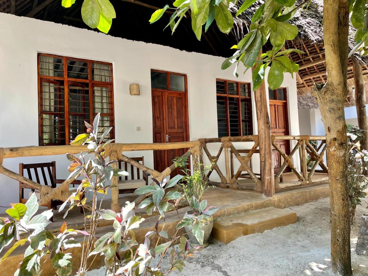 Hebe Hotel 3*