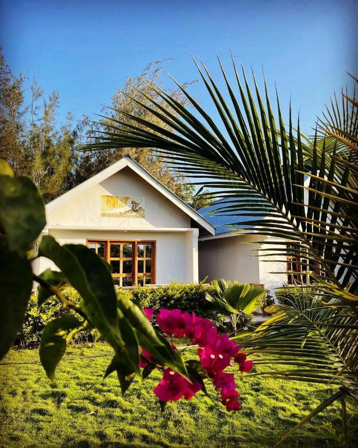 Bed & Breakfast Getaway *