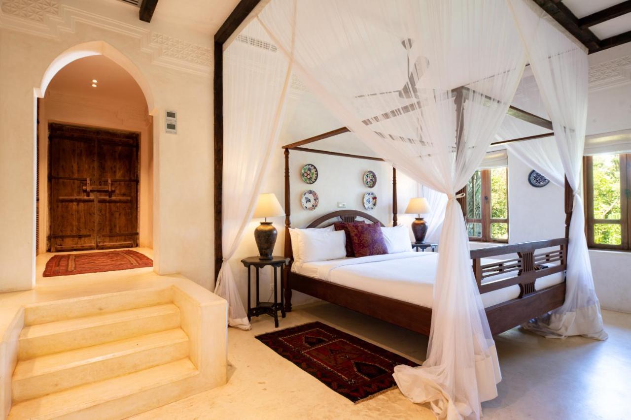 Qambani Luxury Michamvi Kae