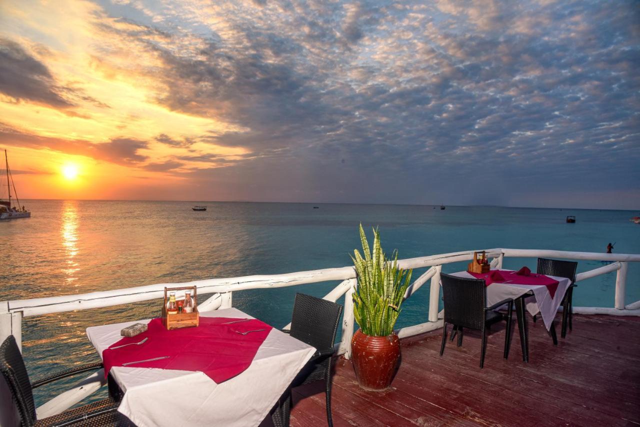 Amaan Hotel