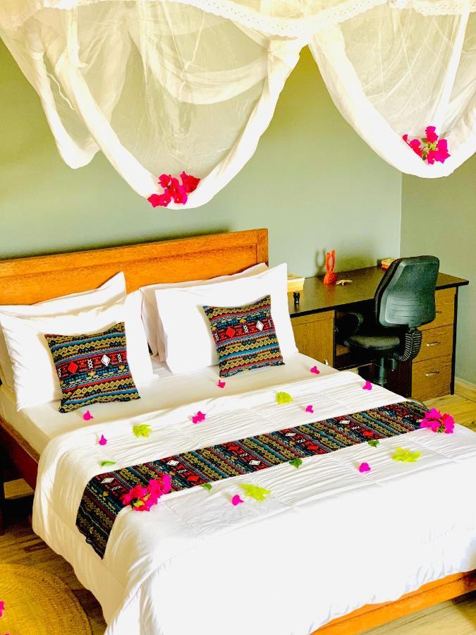 Bed & Breakfast Getaway Uroa