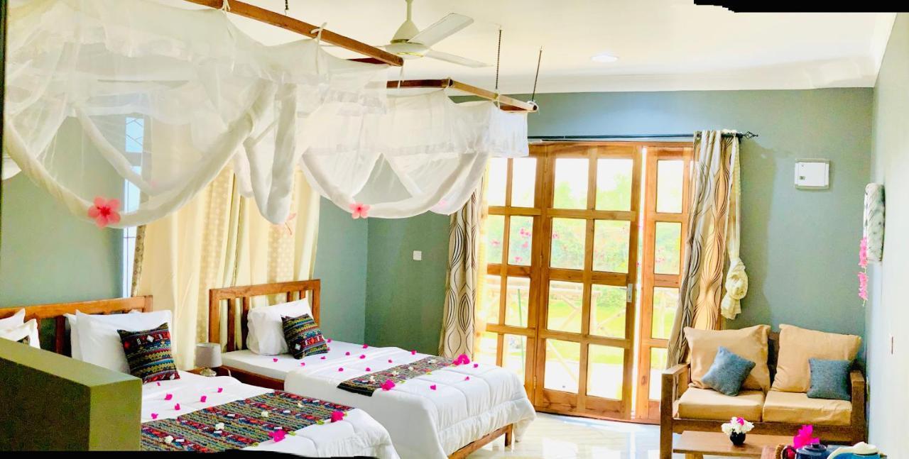 Getaway Bed & Breakfast Uroa