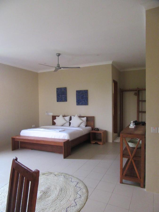 Coral House Near Bluu Hotel
