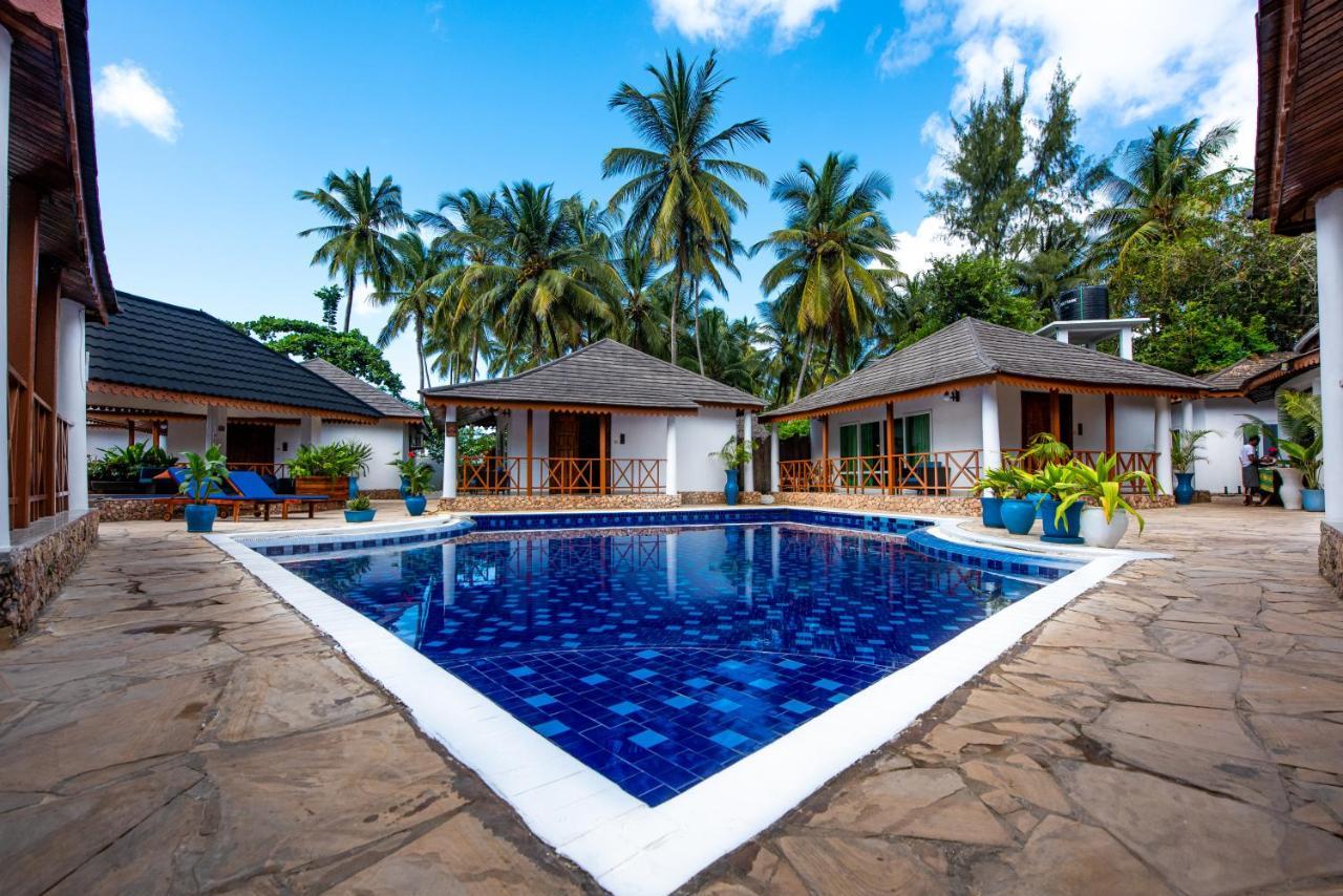 Pili Pili Ocean Blue 3* Paje