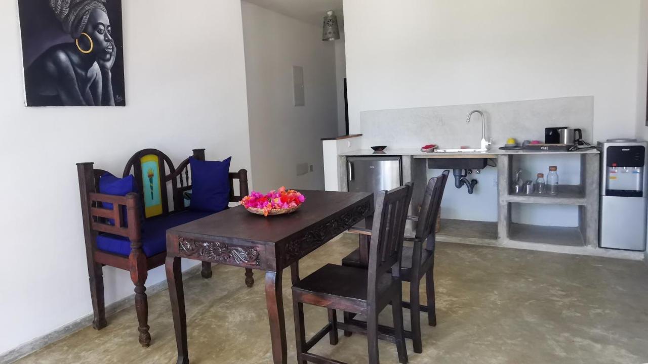 Malaika Hotel *