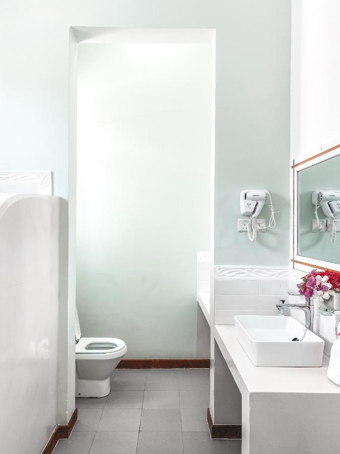 The Golden Blue Luxury Hotel 4*