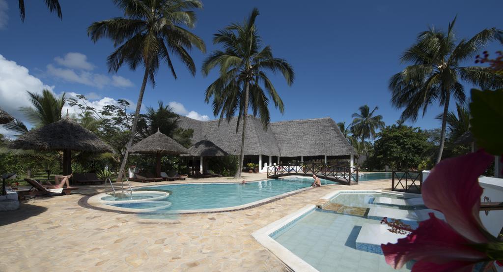 Resort Uroa Bay 4*