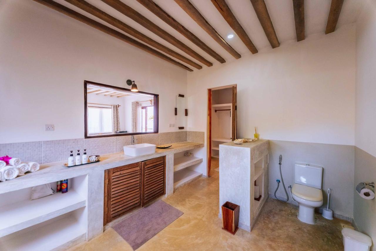 Villa La De Victor Kigomani