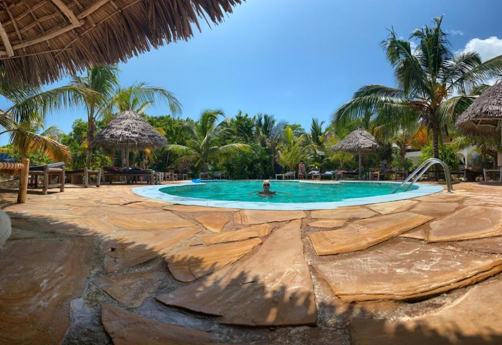 Hotel Mbuyuni Village