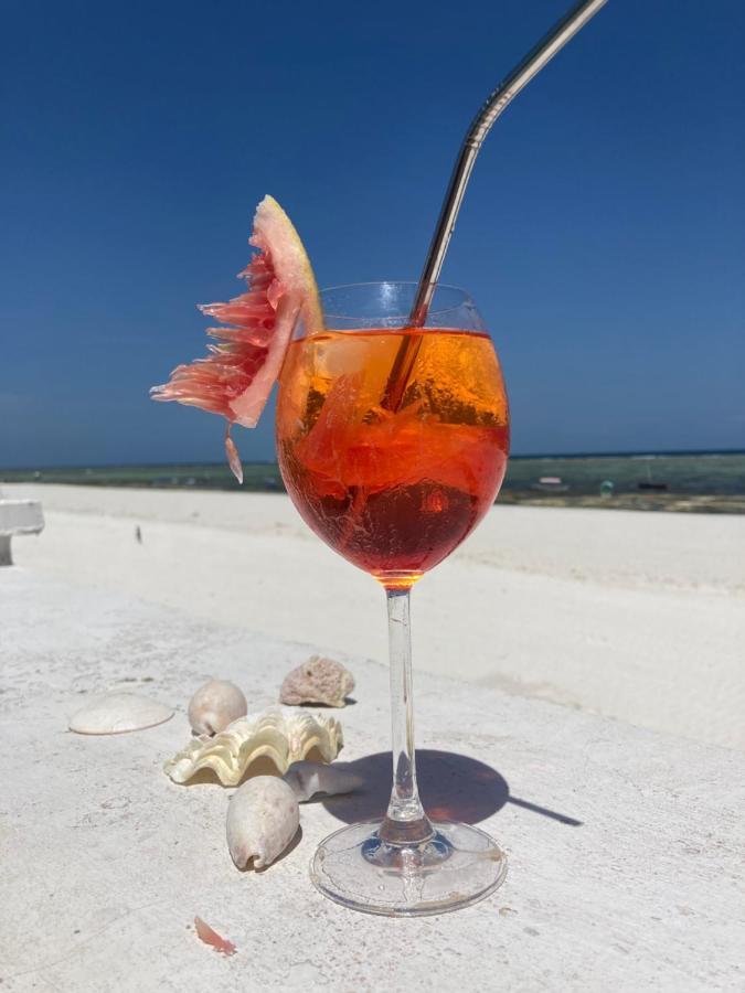Mambo Paradise Hotel
