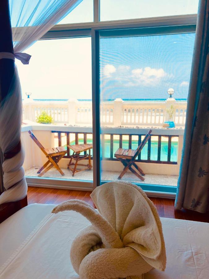 Mambo Paradise Hotel 4*