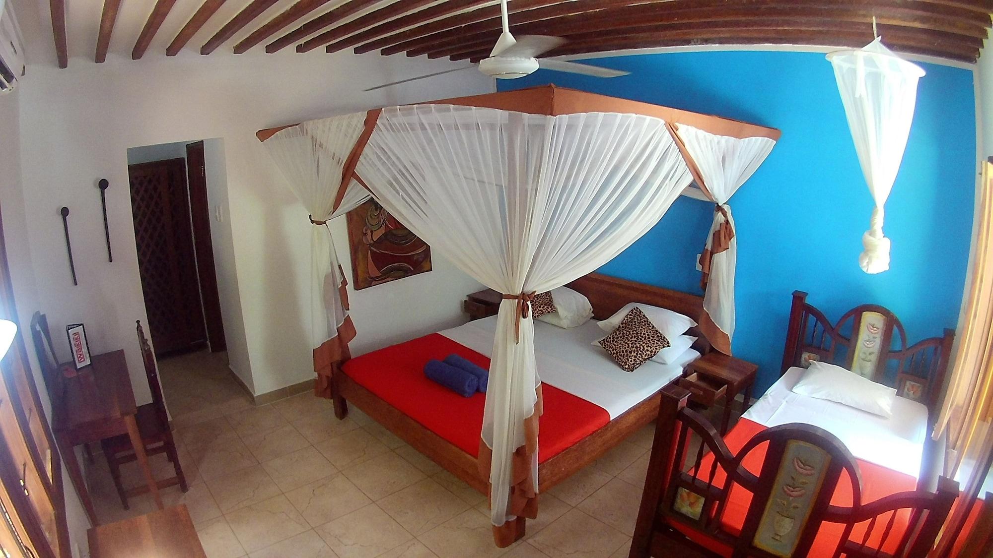 Hotel Waikiki Pwani Mchangani