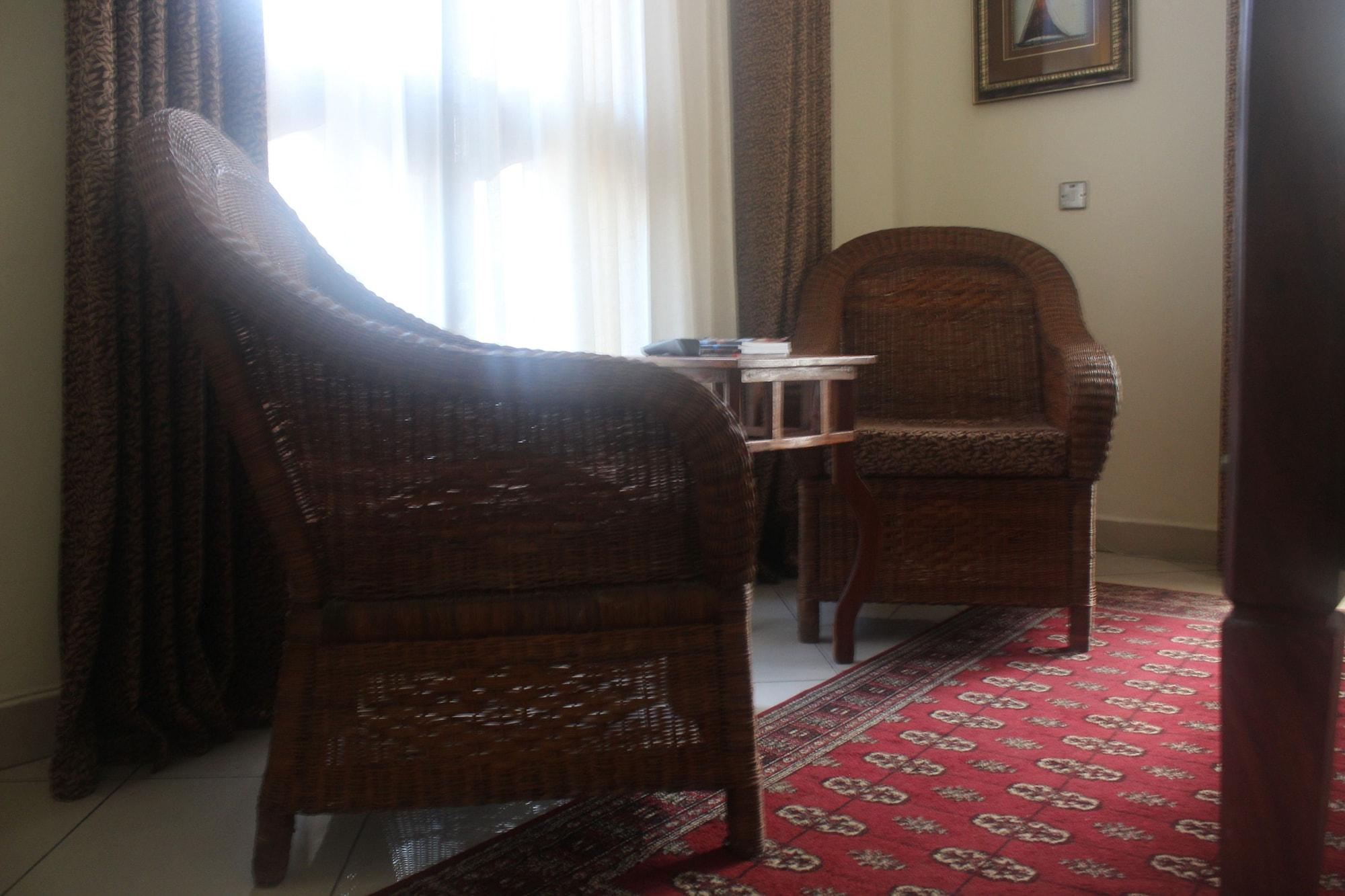 Hotel Al-minar 3*
