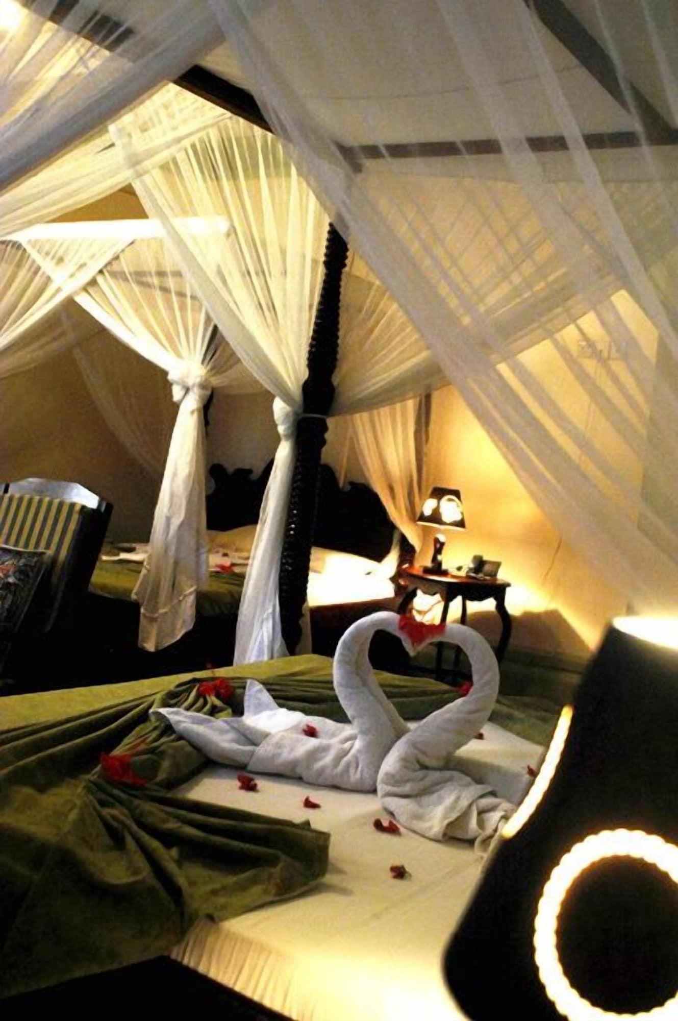 Asmini Palace Hotel 3*