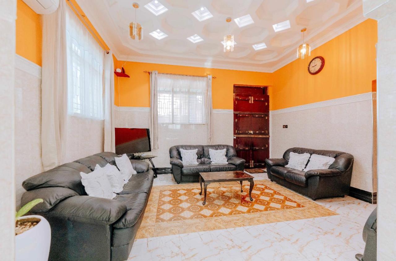 Kiuzini Apartment *