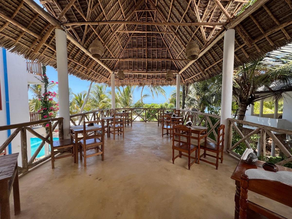 Sky & Zanzibar Hotel