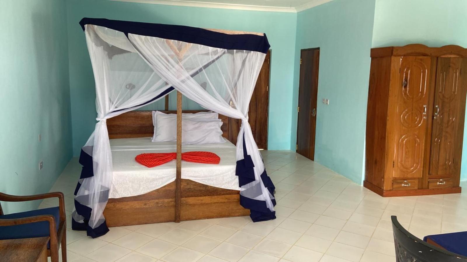 Hotel Kaure Sand Beach