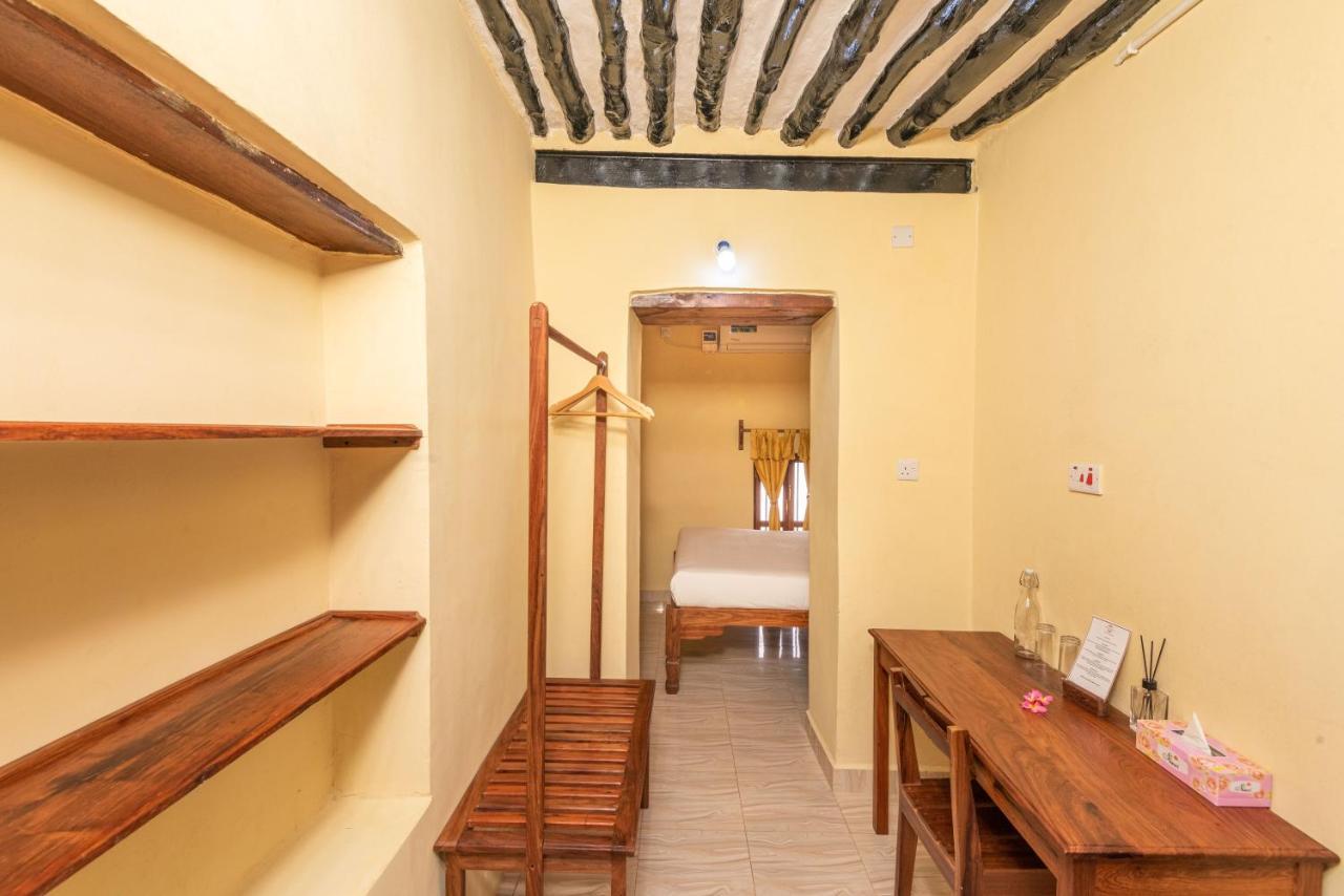 Bed & Breakfast The 189 Gizenga House, 2*