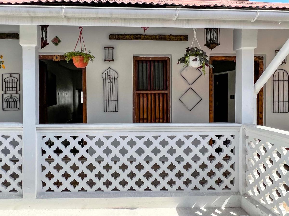 Hotel Zanzi House