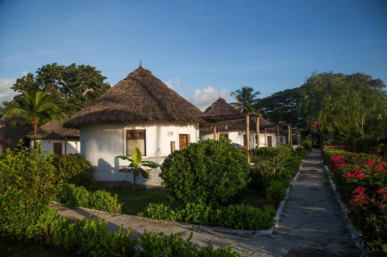Antonio Tree House & Uroa