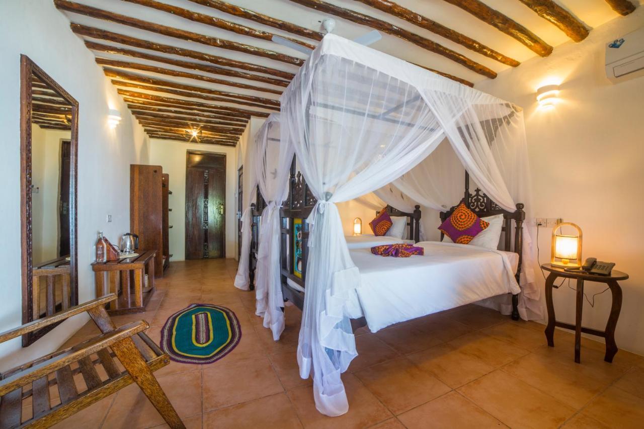 Hotel Antonio Tree House & 4*