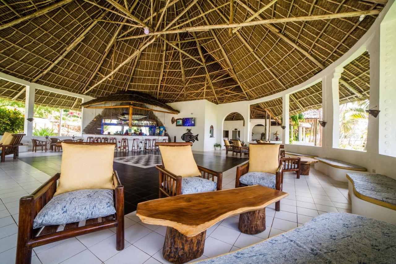 Hotel Antonio Tree House & Uroa