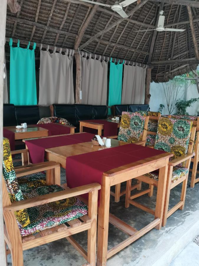 Savi House Bed & Breakfast Nungwi