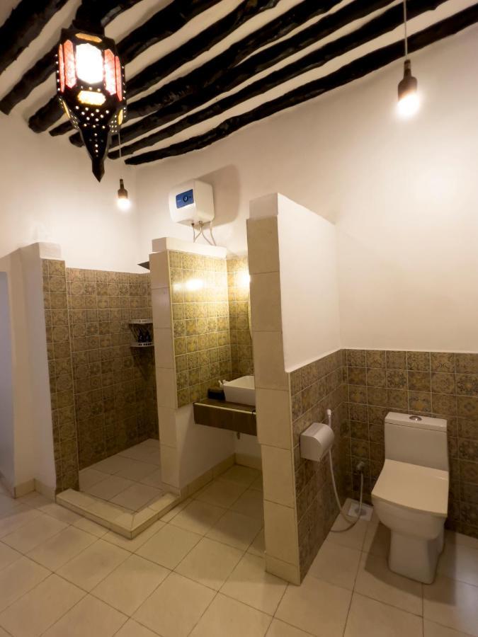 Zanzi House Hotel