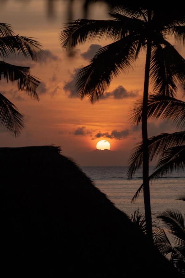 Uroa Beach Lodge Hotel 3*
