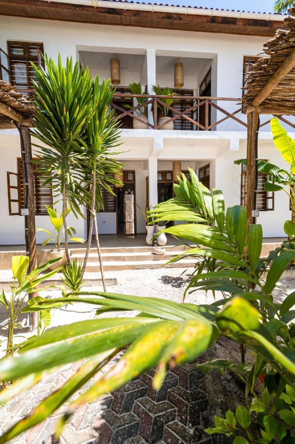 Vakantiehuis Kima Serviced House & *