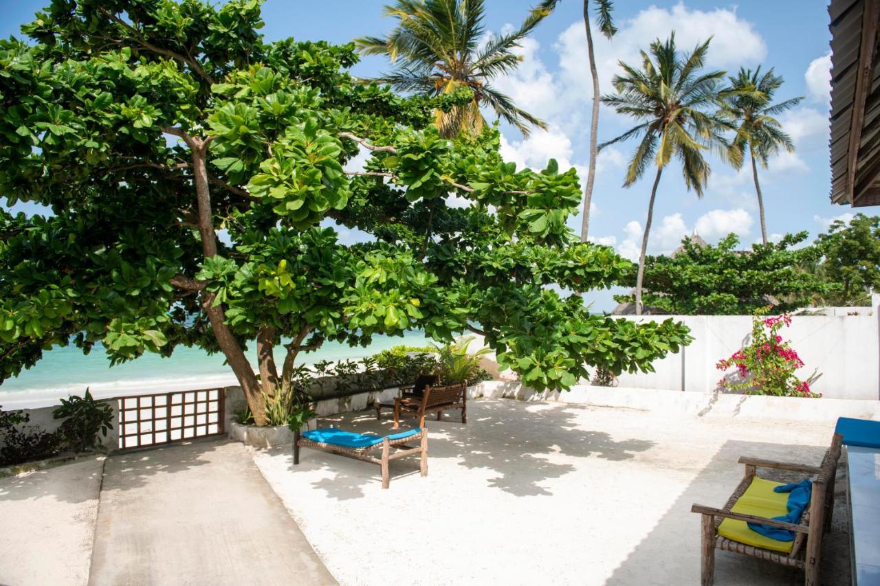 Hotel Uroa Beach Lodge Uroa
