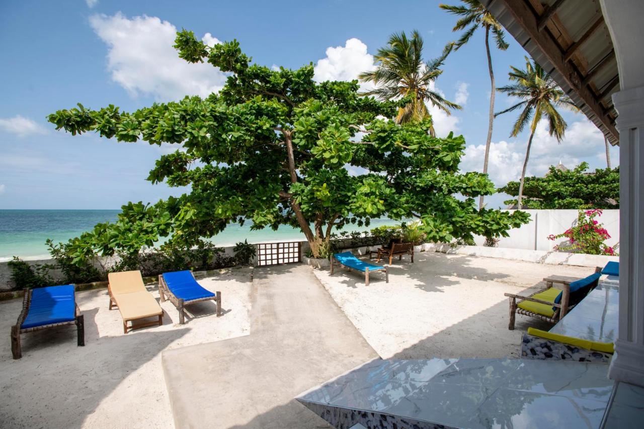Uroa Beach Lodge Uroa