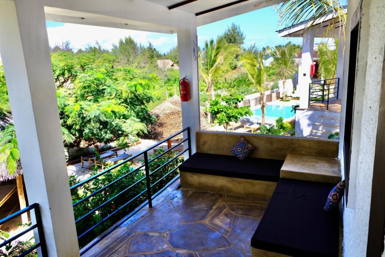 Nyumbani Aparthotel