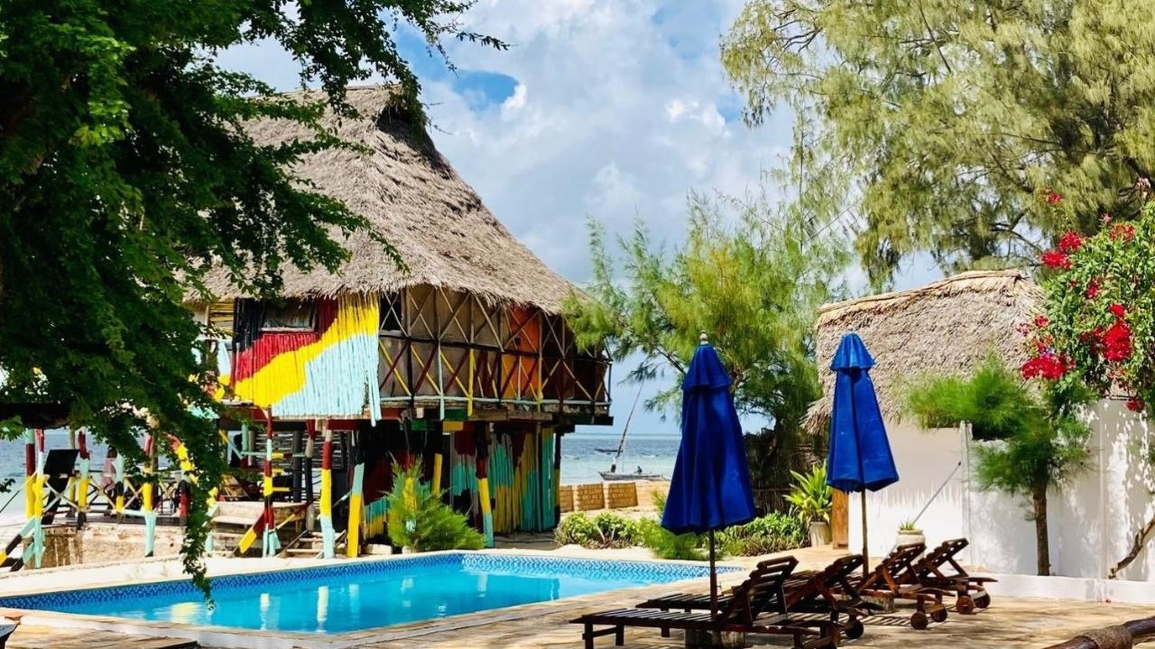 Kaure Sand Beach Hotel *