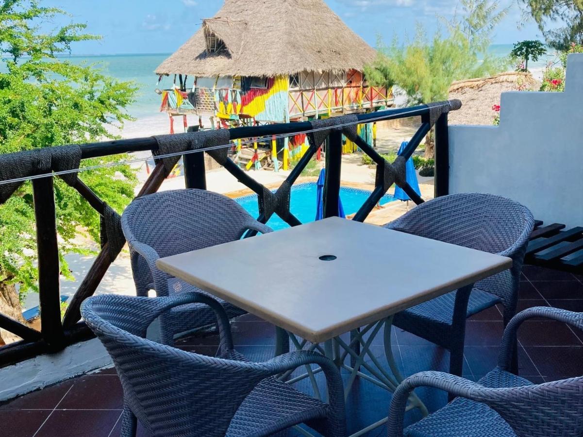 Kaure Sand Beach Hotel *