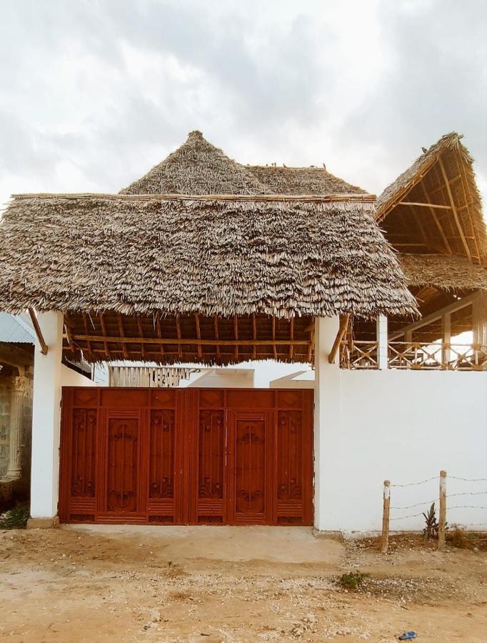 Mamayoyo House