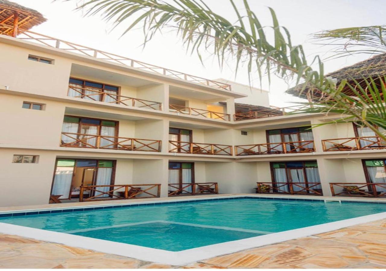 Resort Ocean Breeze