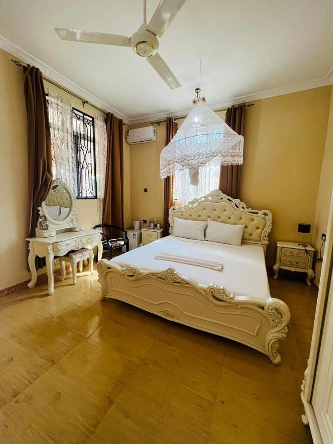 Boshowa Bed & Breakfast Nungwi