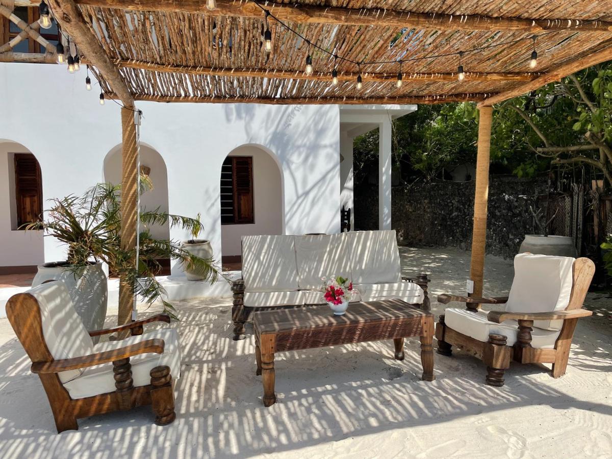 Meliks Guest house 3*