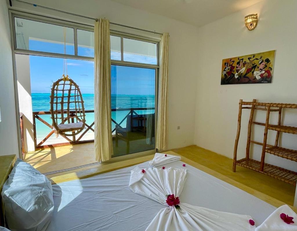 Hotel Equalia Rose *