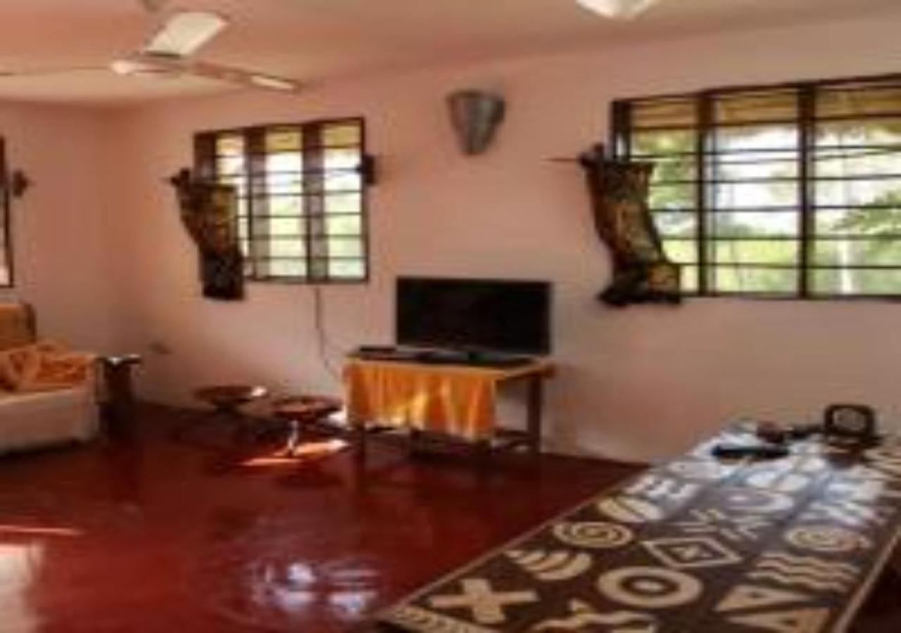 Magharibi House Homestay *