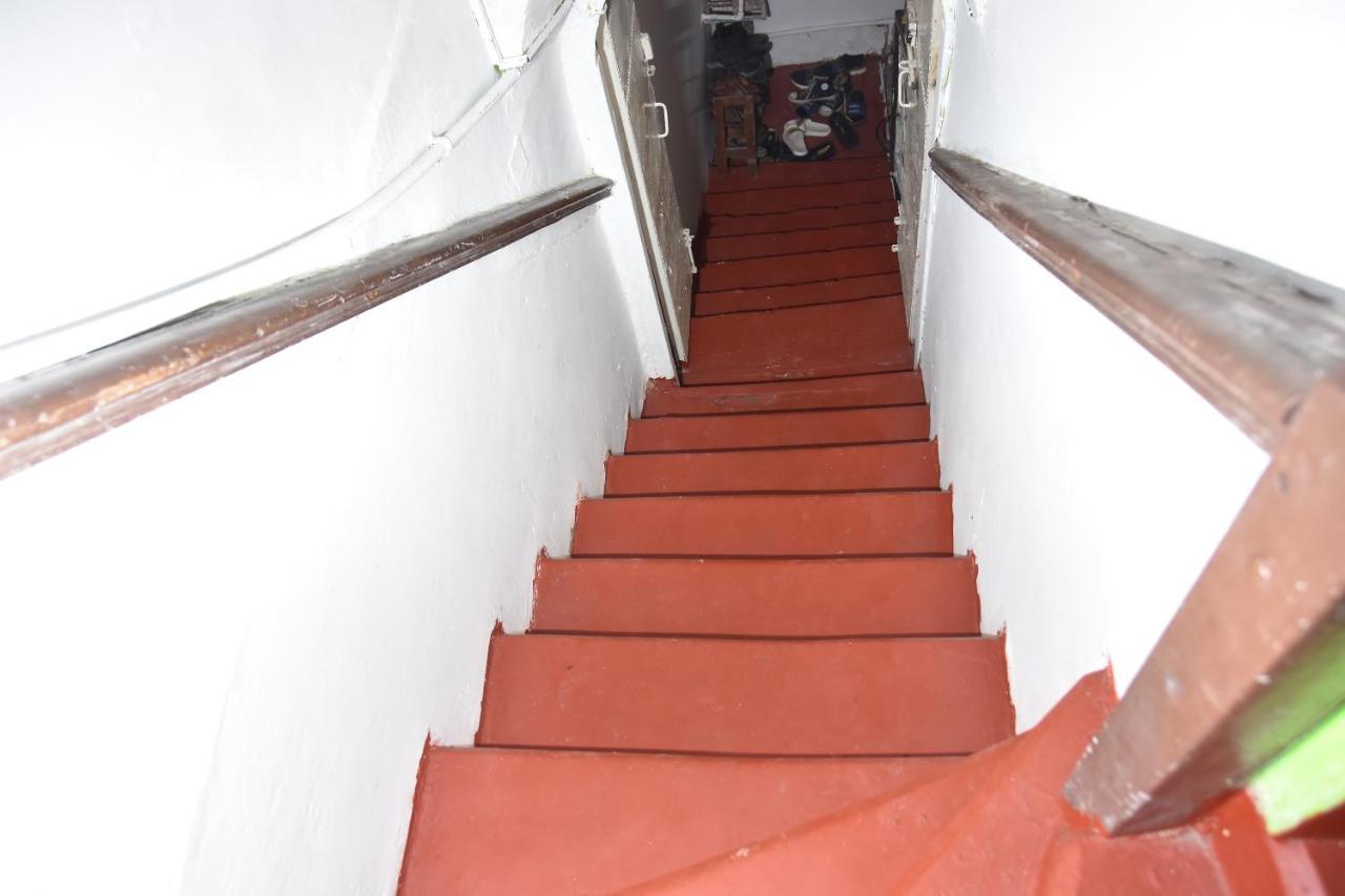 Bababora House