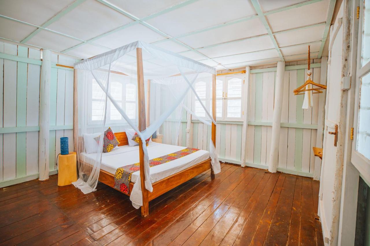 Passiflora Zanzibar Villa *