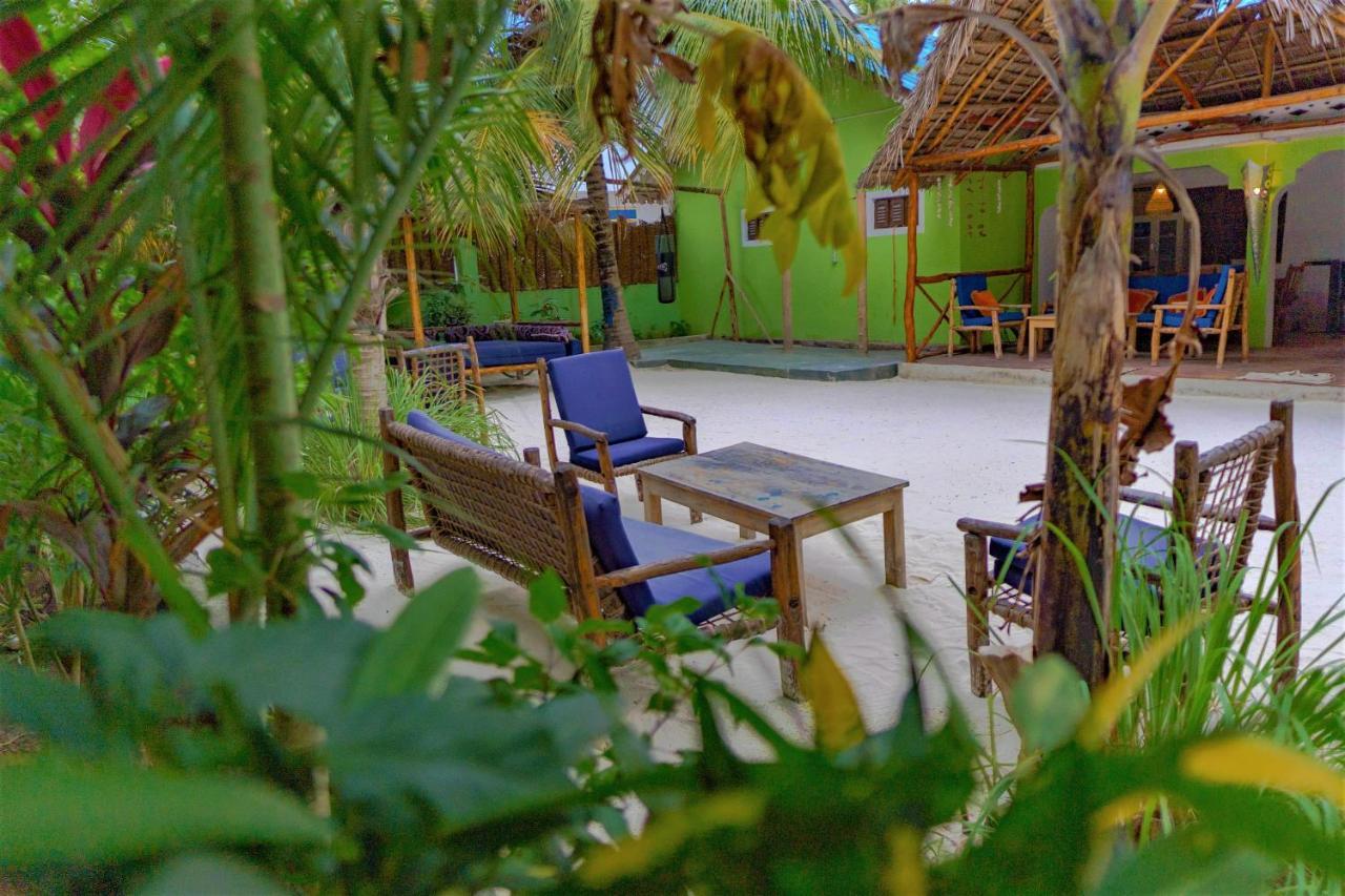 Msafara Lodge, * Paje